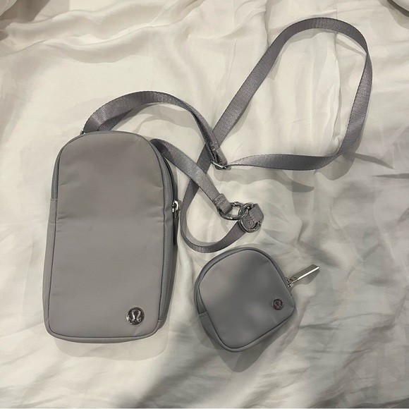 lululemon athletica Accessories - Lululemon small cross body bag with coin purse
